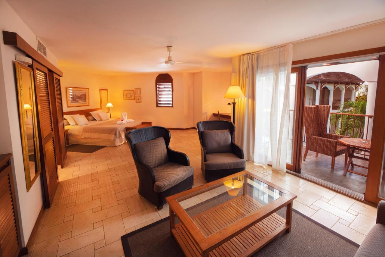 Le Saint Alexis **** Hotel & Spa Exterior photo