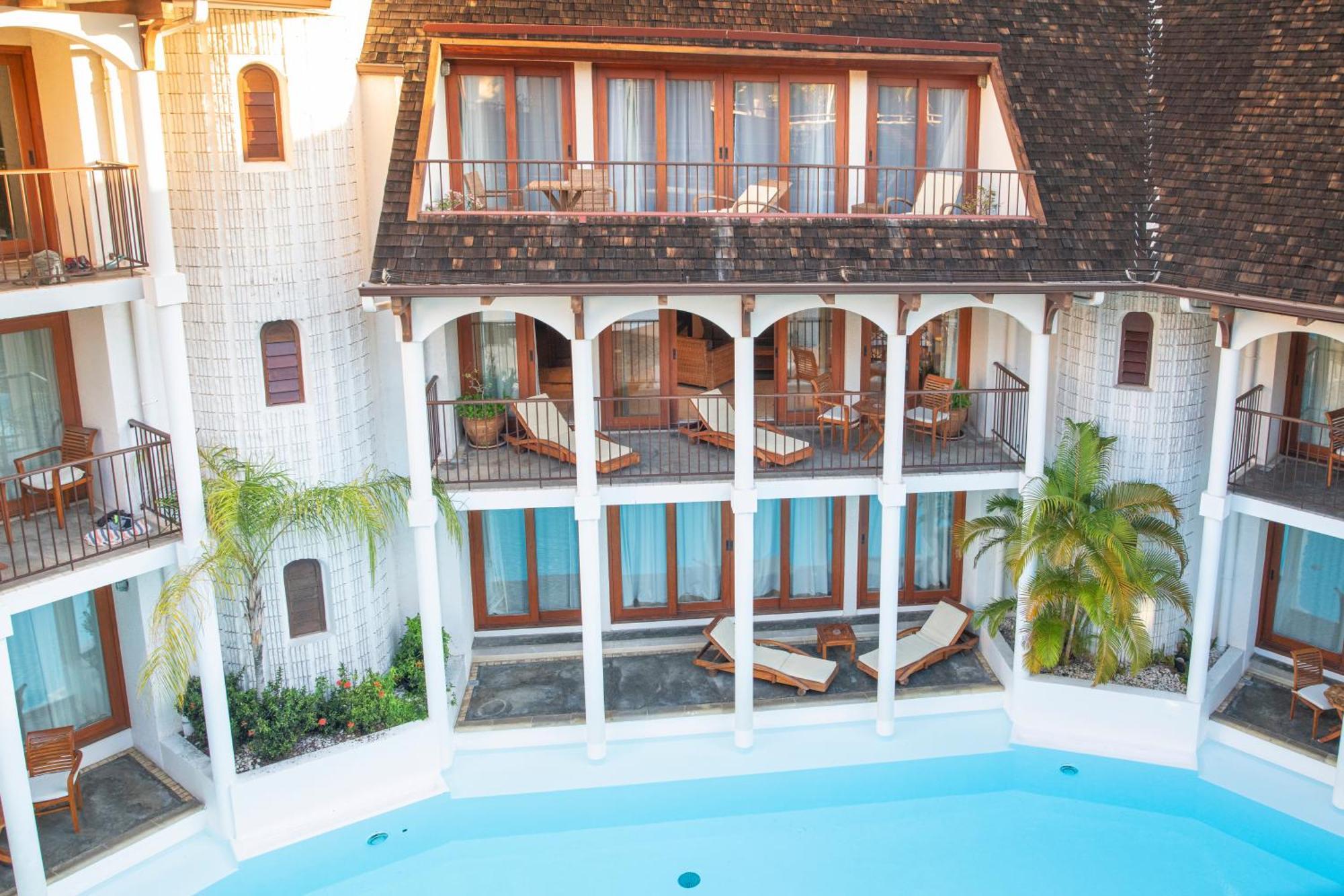Le Saint Alexis **** Hotel & Spa Exterior photo