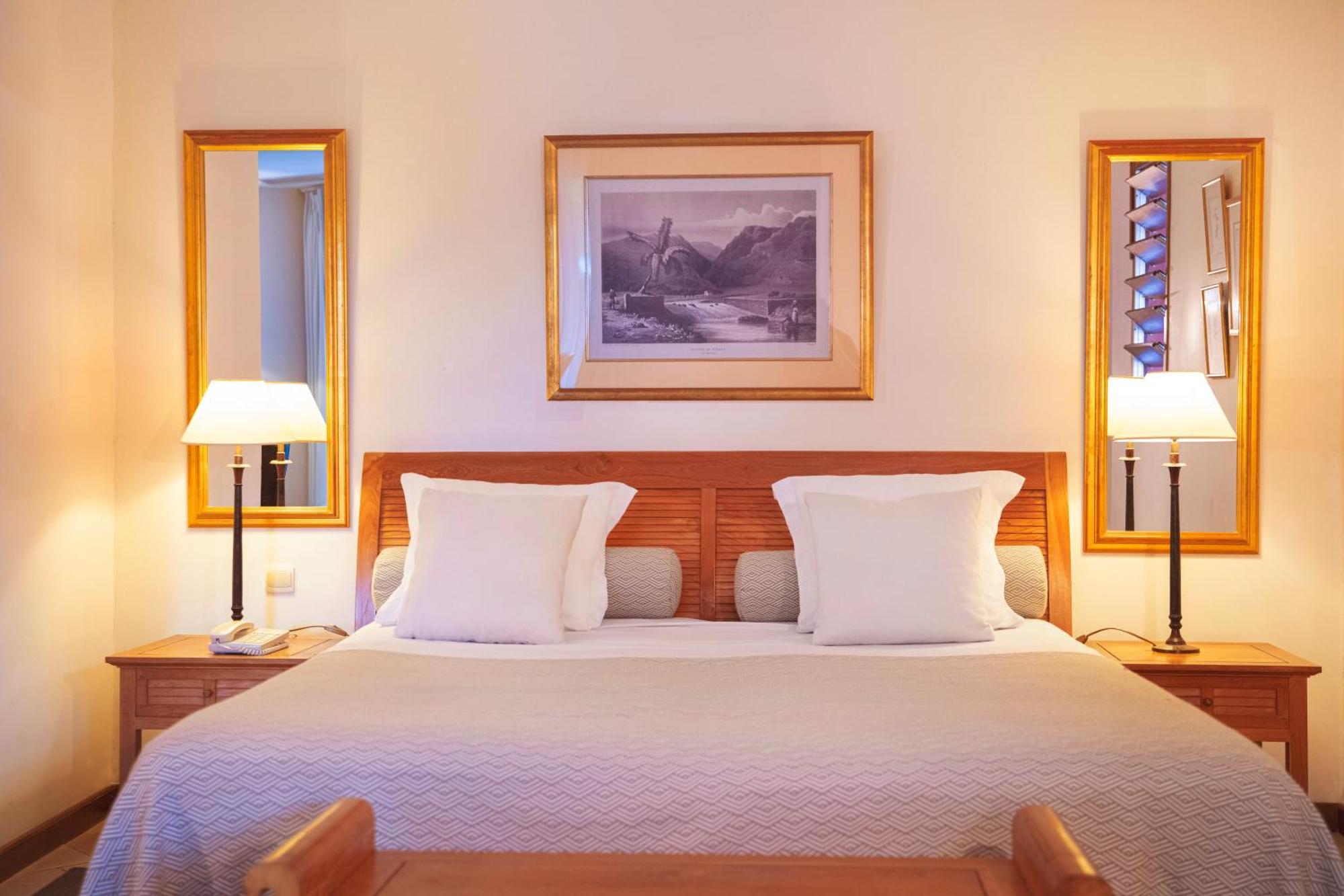 Le Saint Alexis **** Hotel & Spa Exterior photo