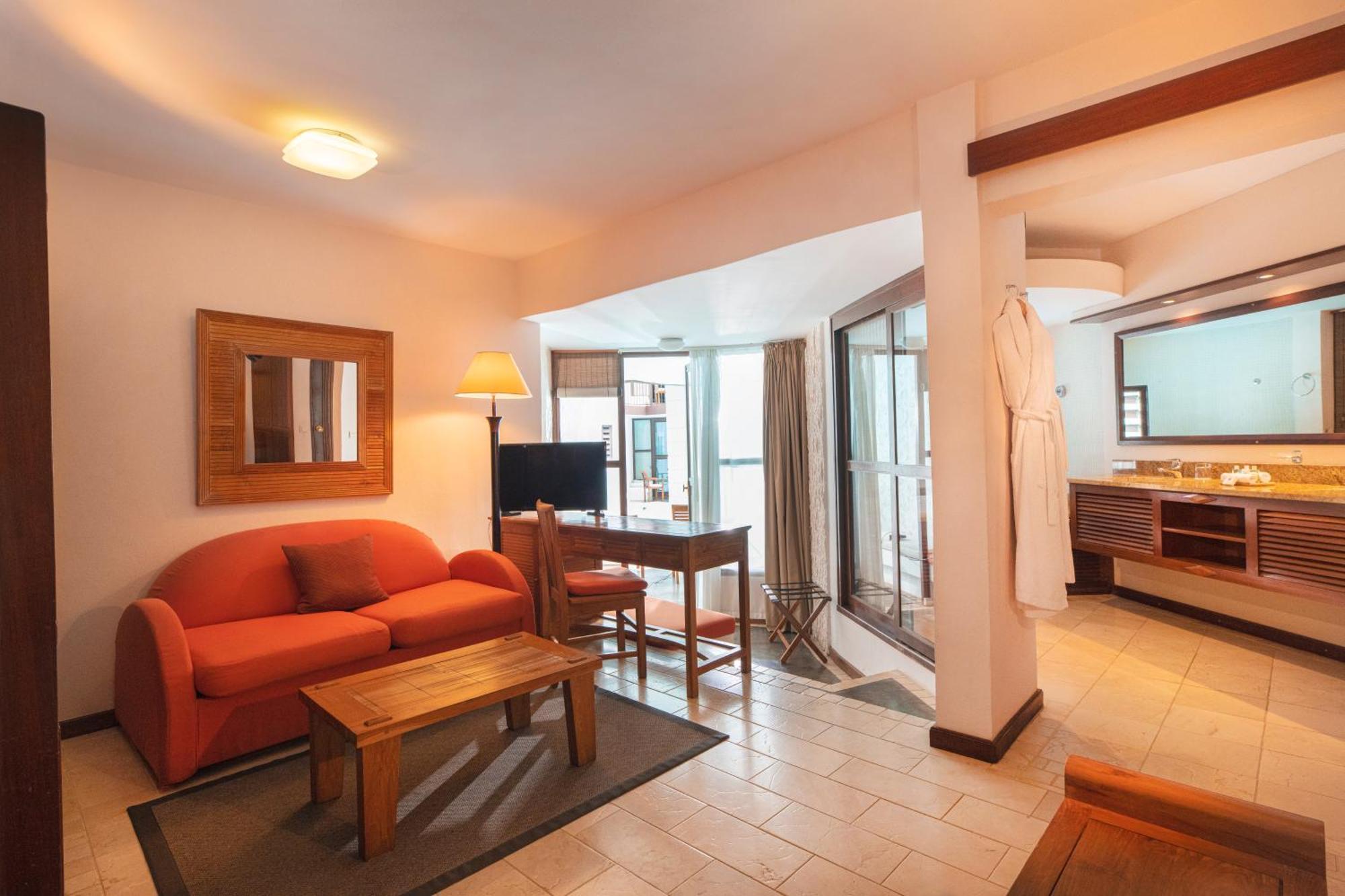 Le Saint Alexis **** Hotel & Spa Exterior photo