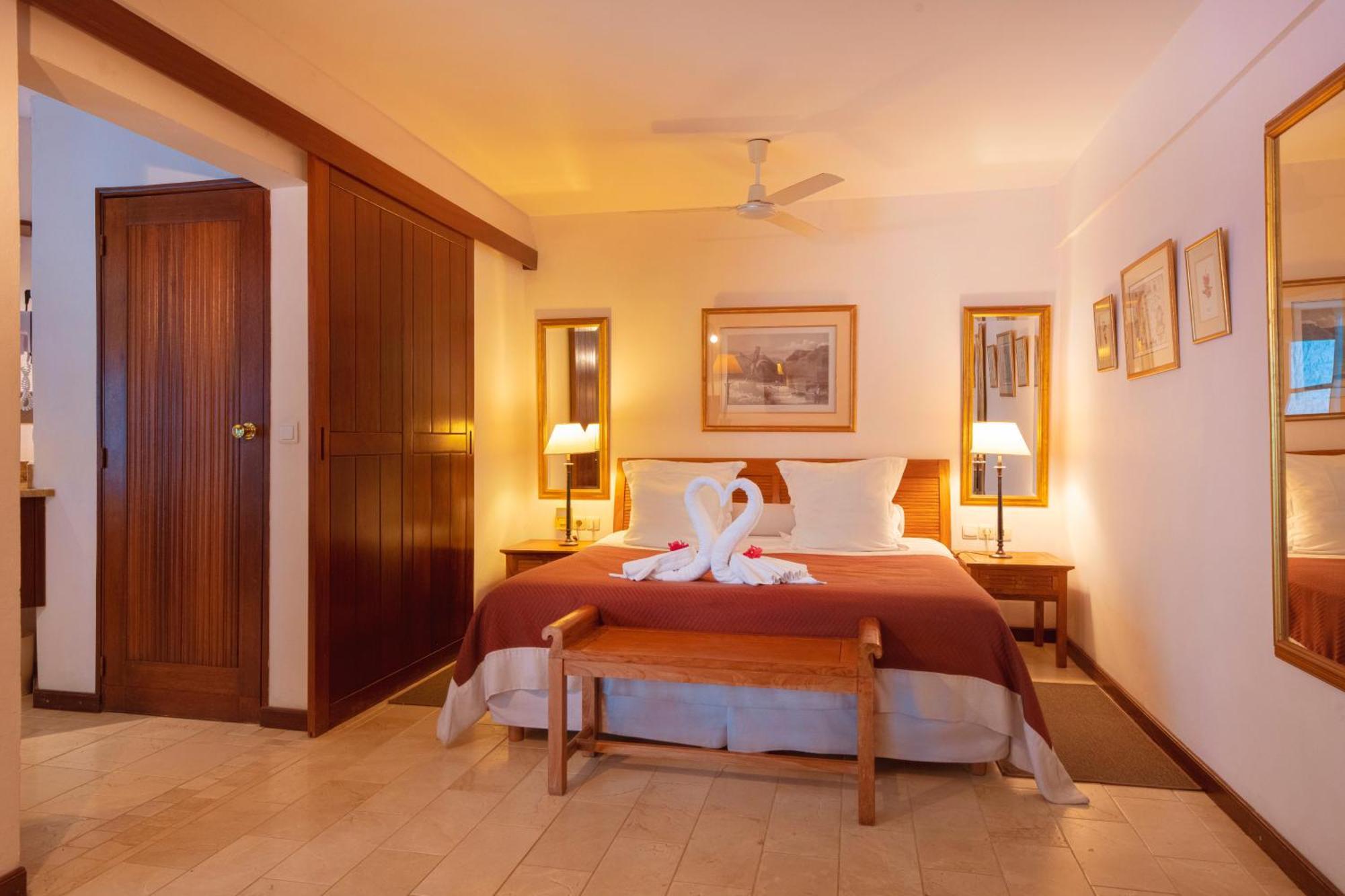 Le Saint Alexis **** Hotel & Spa Exterior photo