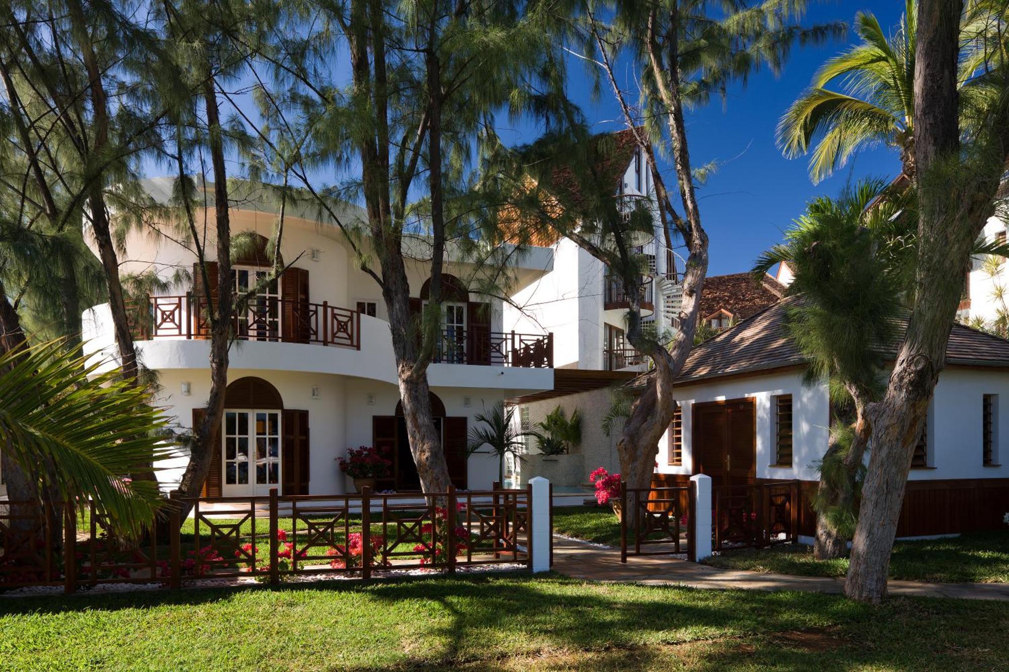 Le Saint Alexis **** Hotel & Spa Exterior photo