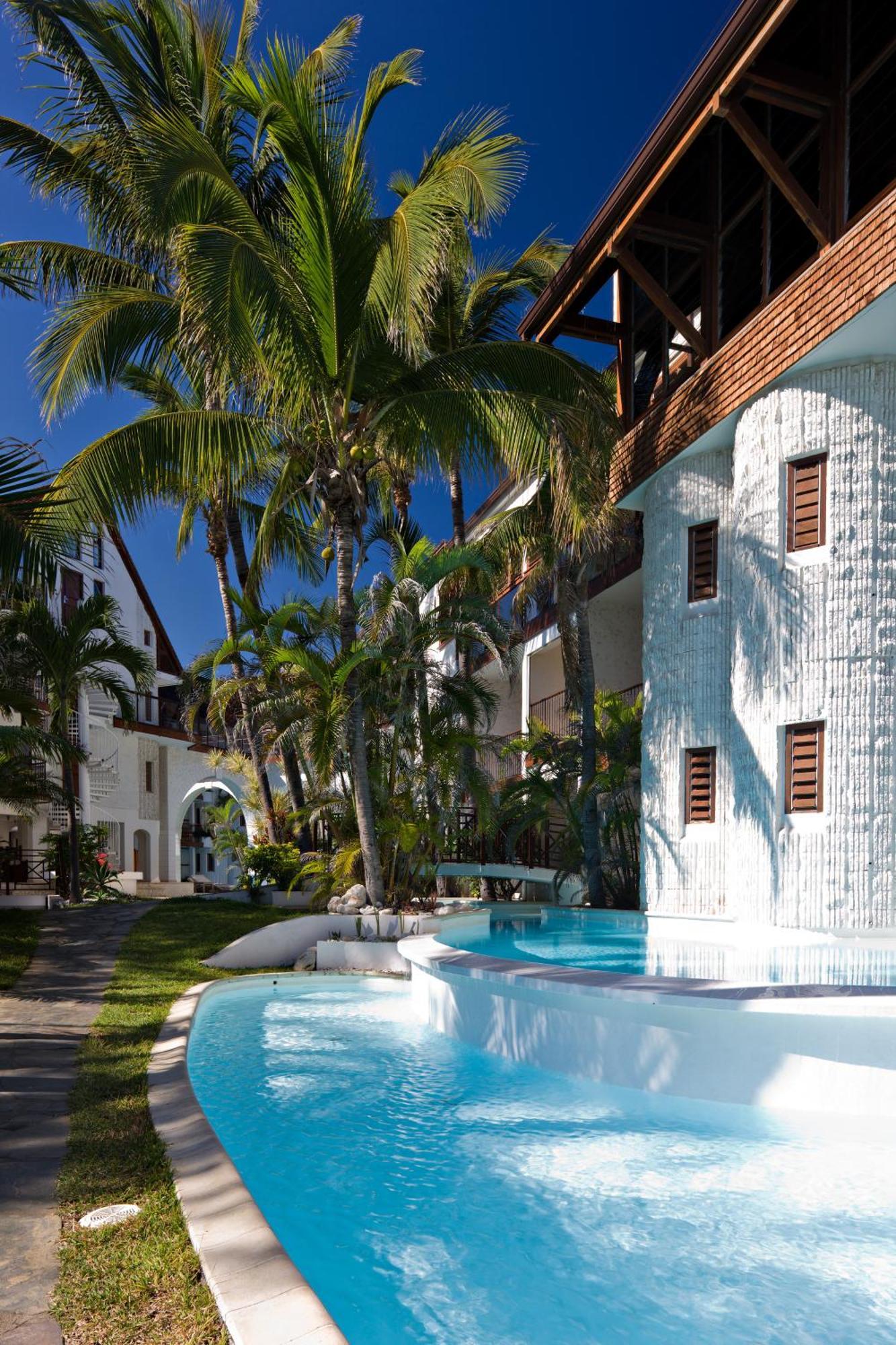 Le Saint Alexis **** Hotel & Spa Exterior photo