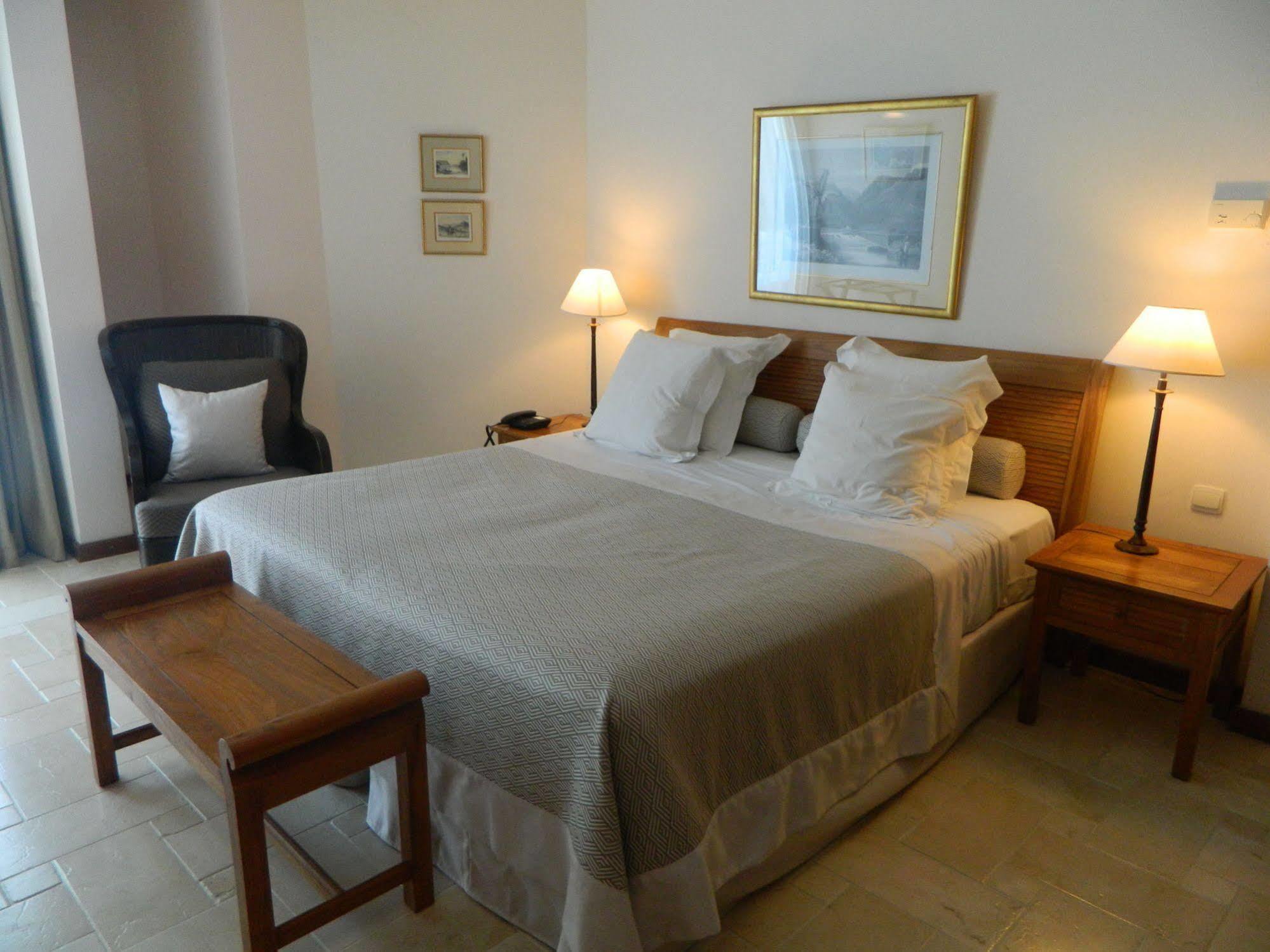 Le Saint Alexis **** Hotel & Spa Exterior photo