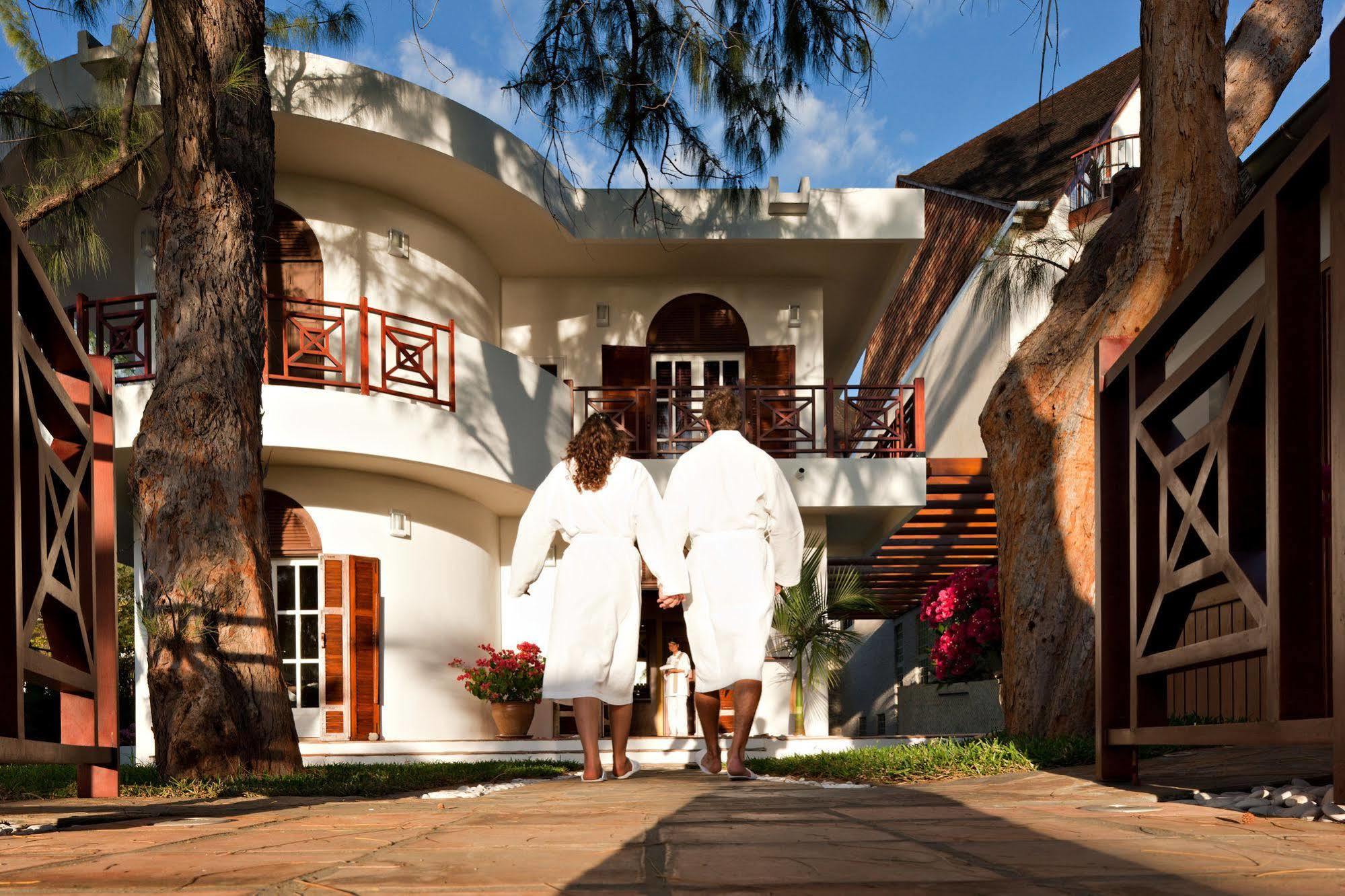 Le Saint Alexis **** Hotel & Spa Exterior photo